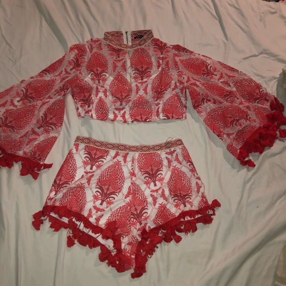 ๐๐ผTwo Piece Tassel Short Set๐๐ผ - Picture 7 of 8